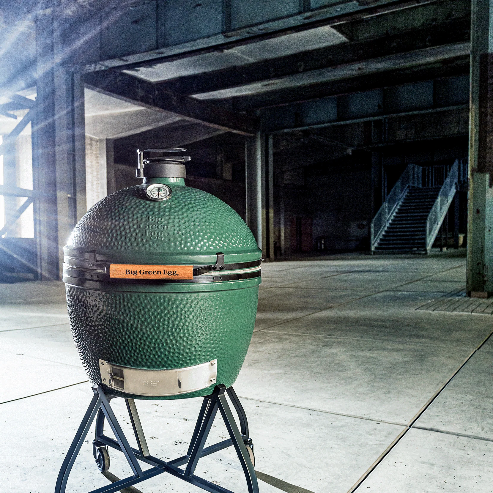 2XL Big Green Egg in an intEGGrated Nest+Handler Package - Image 4